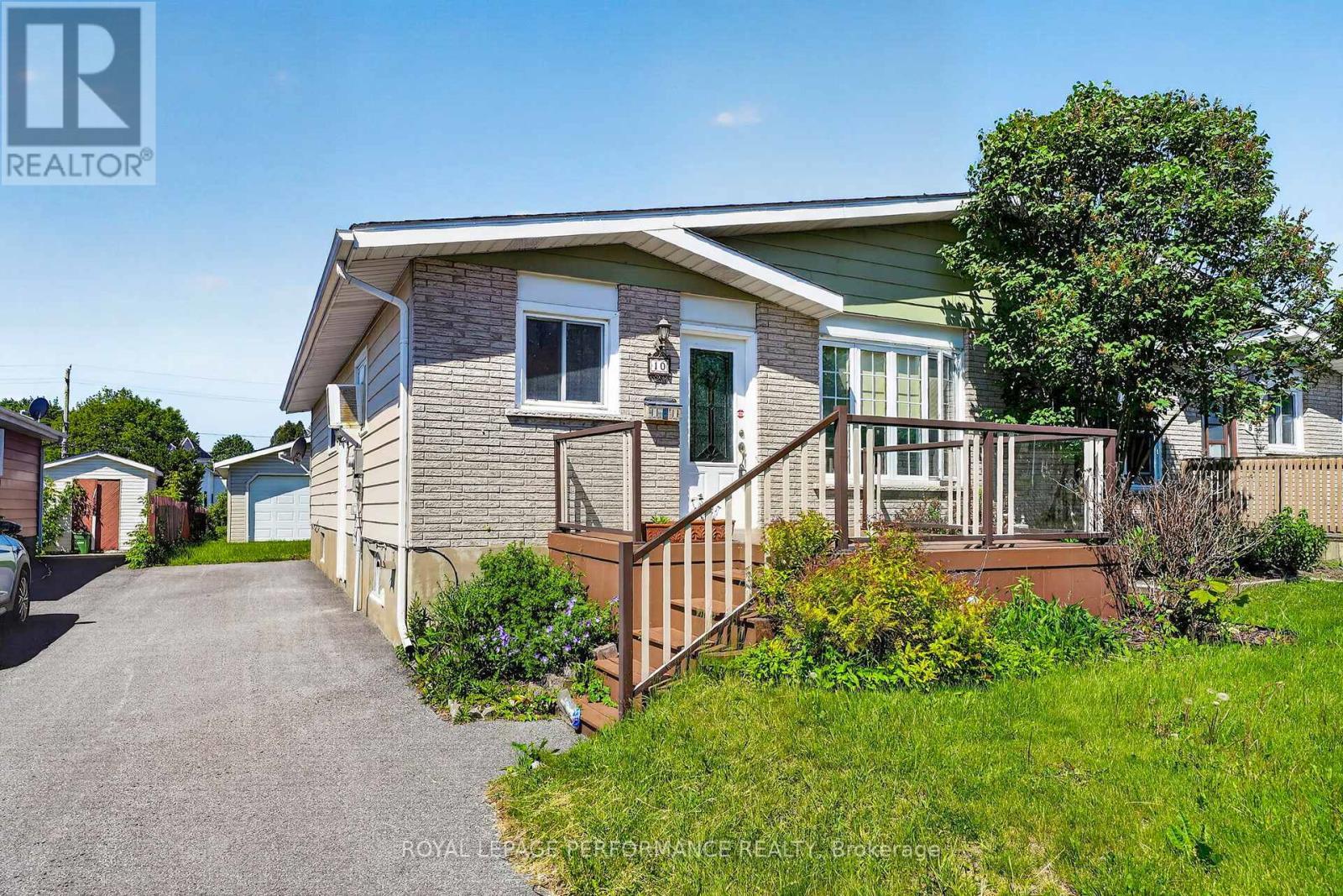 10 Valecrest Drive, Cornwall, ON