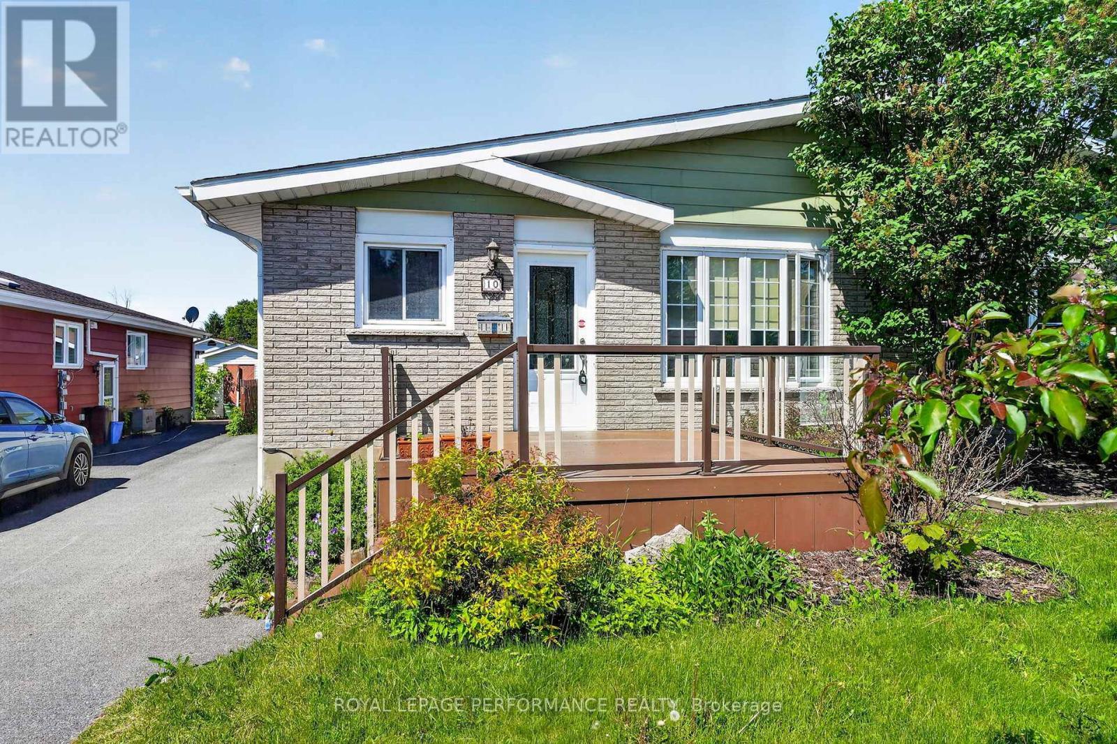 10 Valecrest Drive, Cornwall, ON