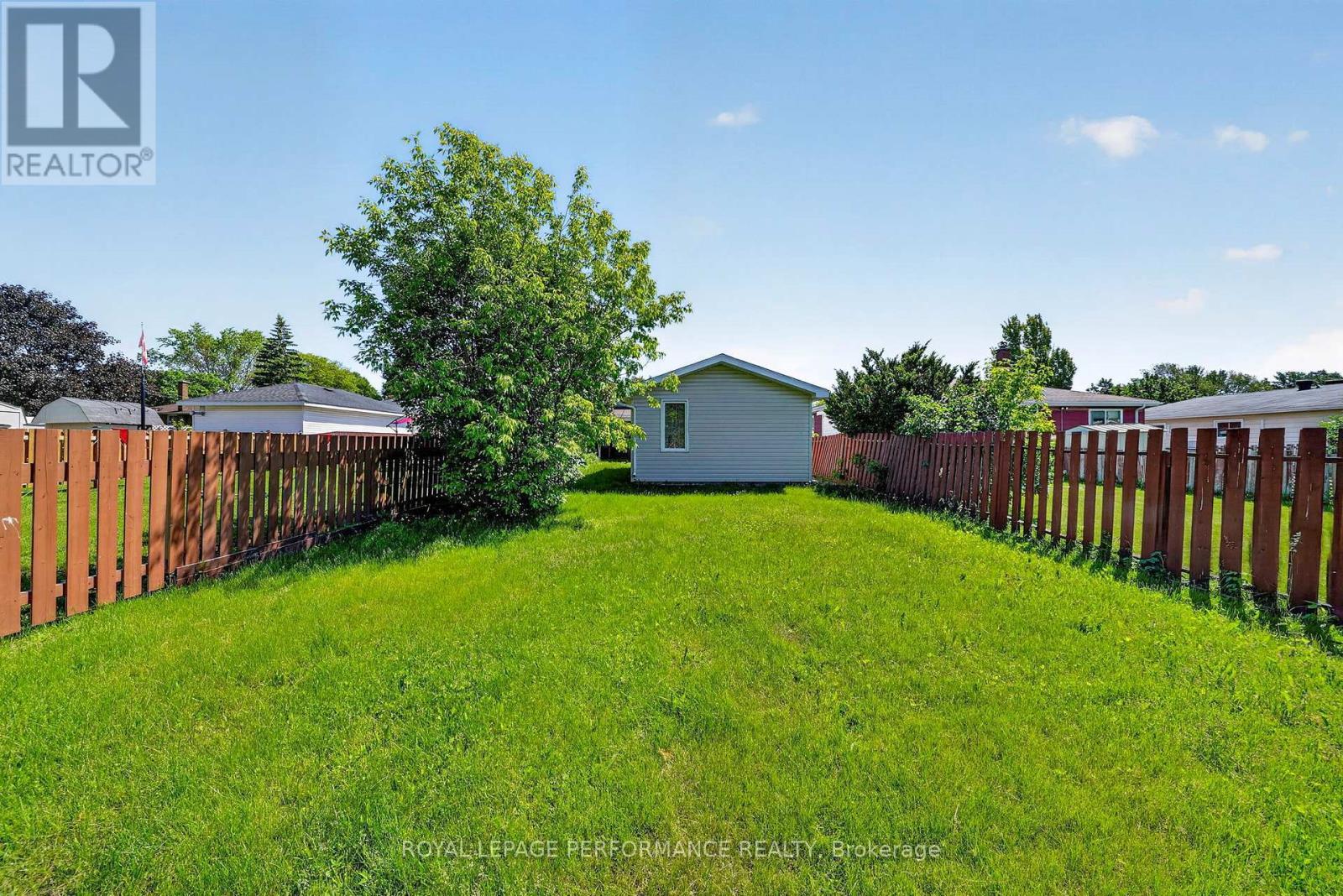 10 Valecrest Drive, Cornwall, ON