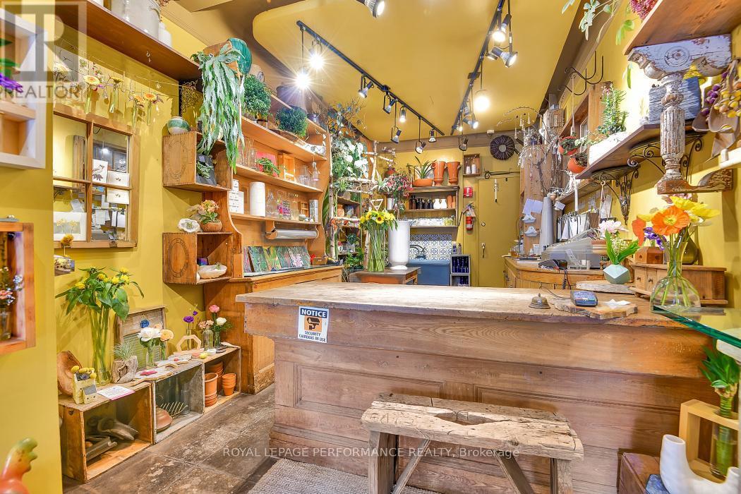 276 Elgin Street, Ottawa, ON