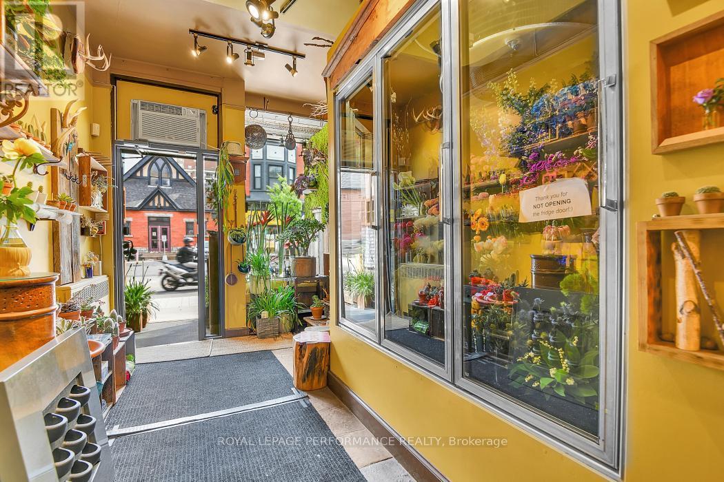276 Elgin Street, Ottawa, ON