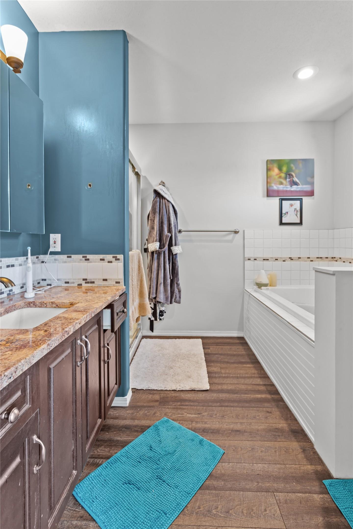 1062 Westview Road, Creston, BC - Indoor Photo Showing Bathroom