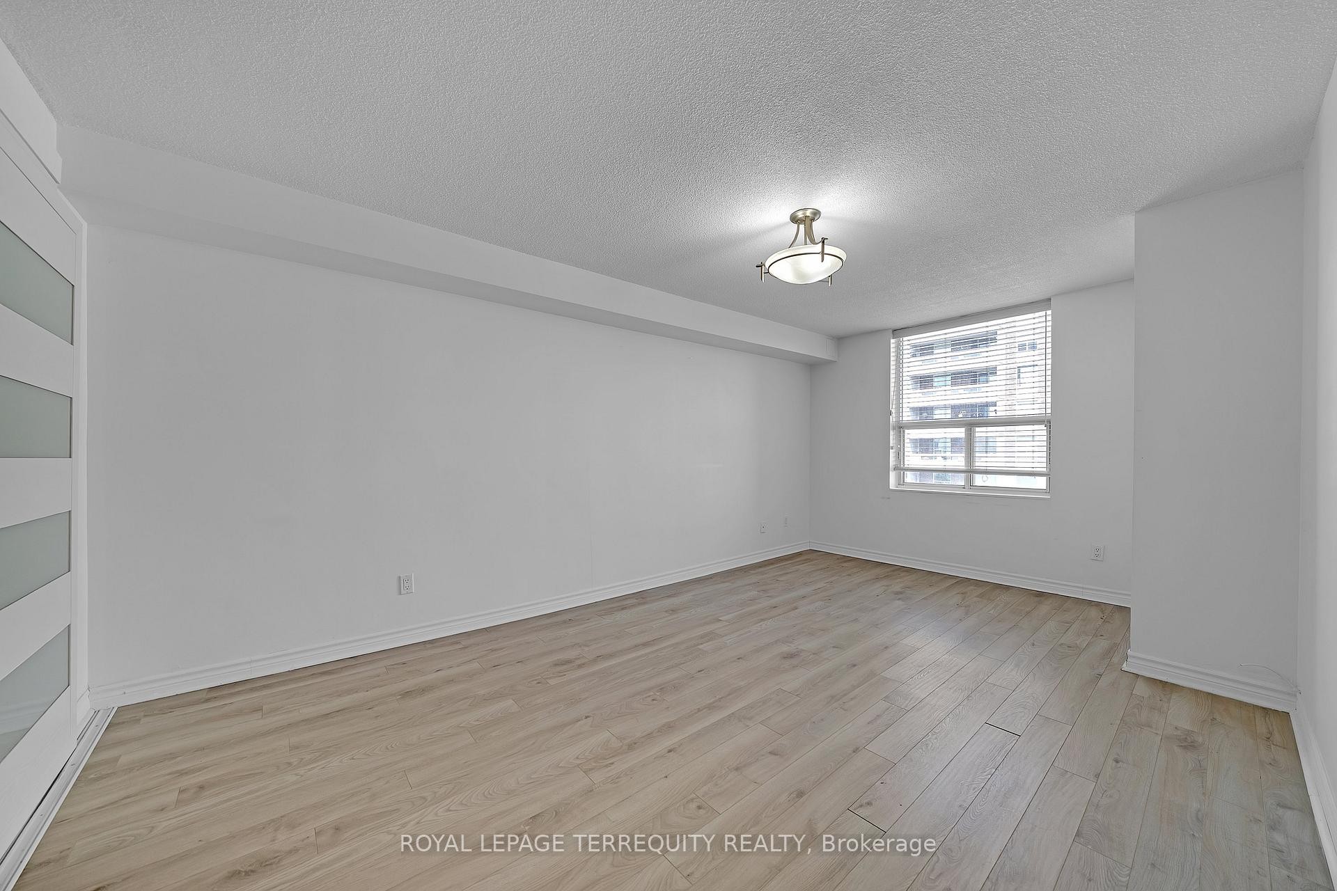 804-50 Inverlochy Boulevard, Markham, ON
