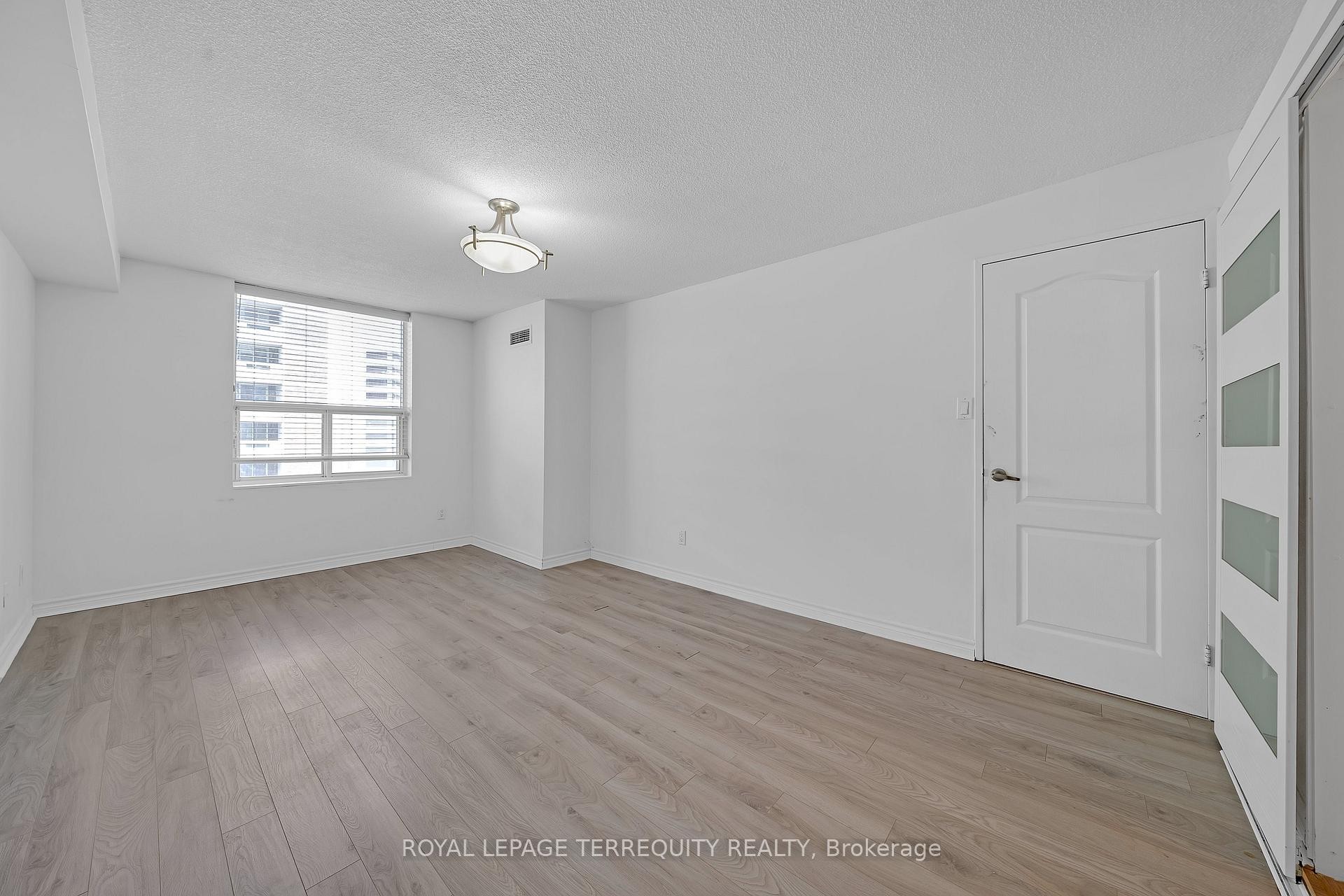 804-50 Inverlochy Boulevard, Markham, ON