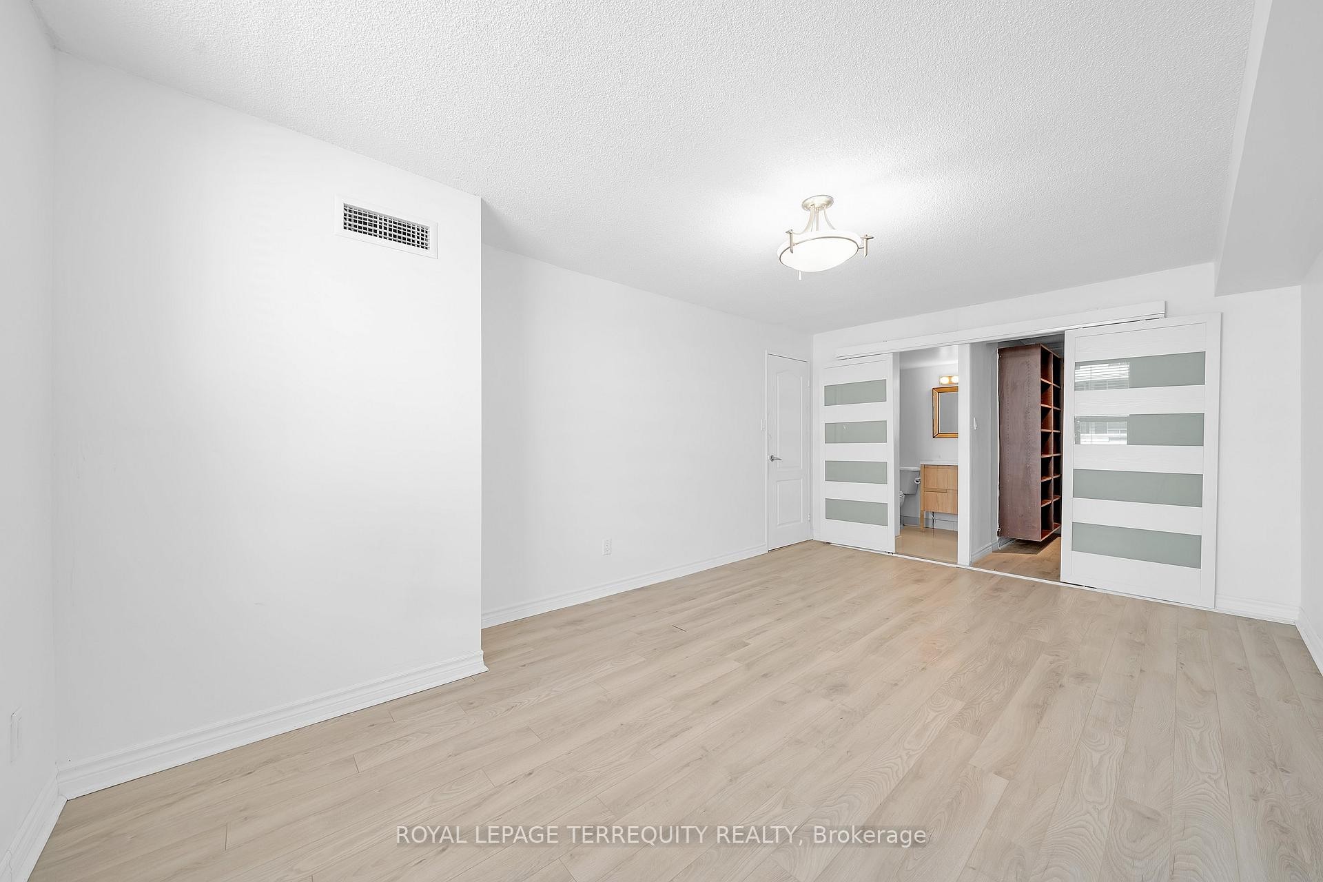 804-50 Inverlochy Boulevard, Markham, ON