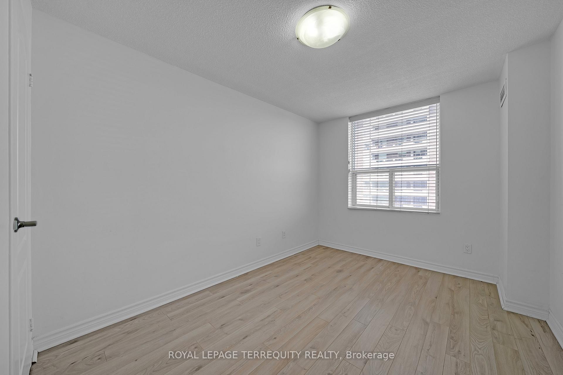 804-50 Inverlochy Boulevard, Markham, ON