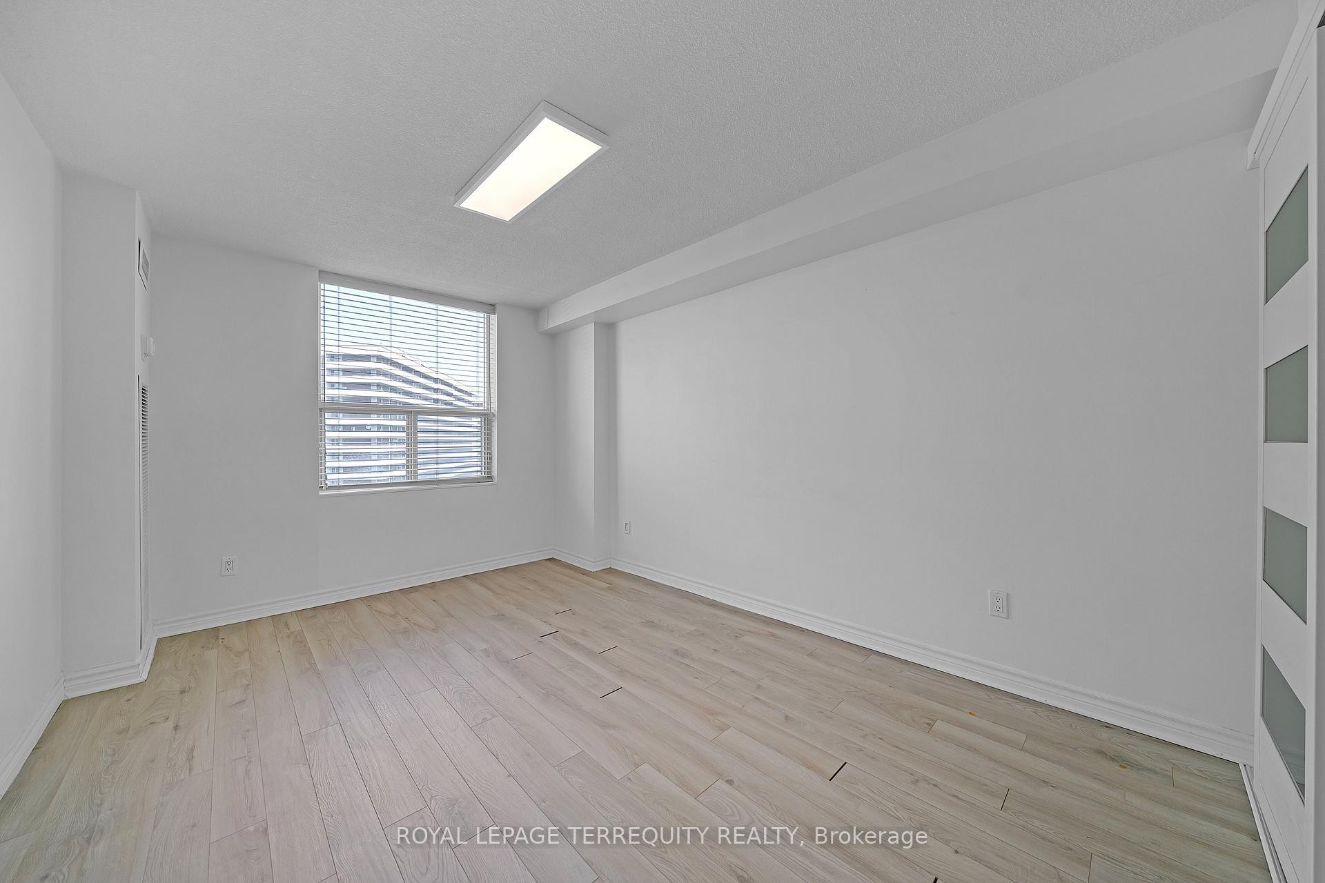 804-50 Inverlochy Boulevard, Markham, ON