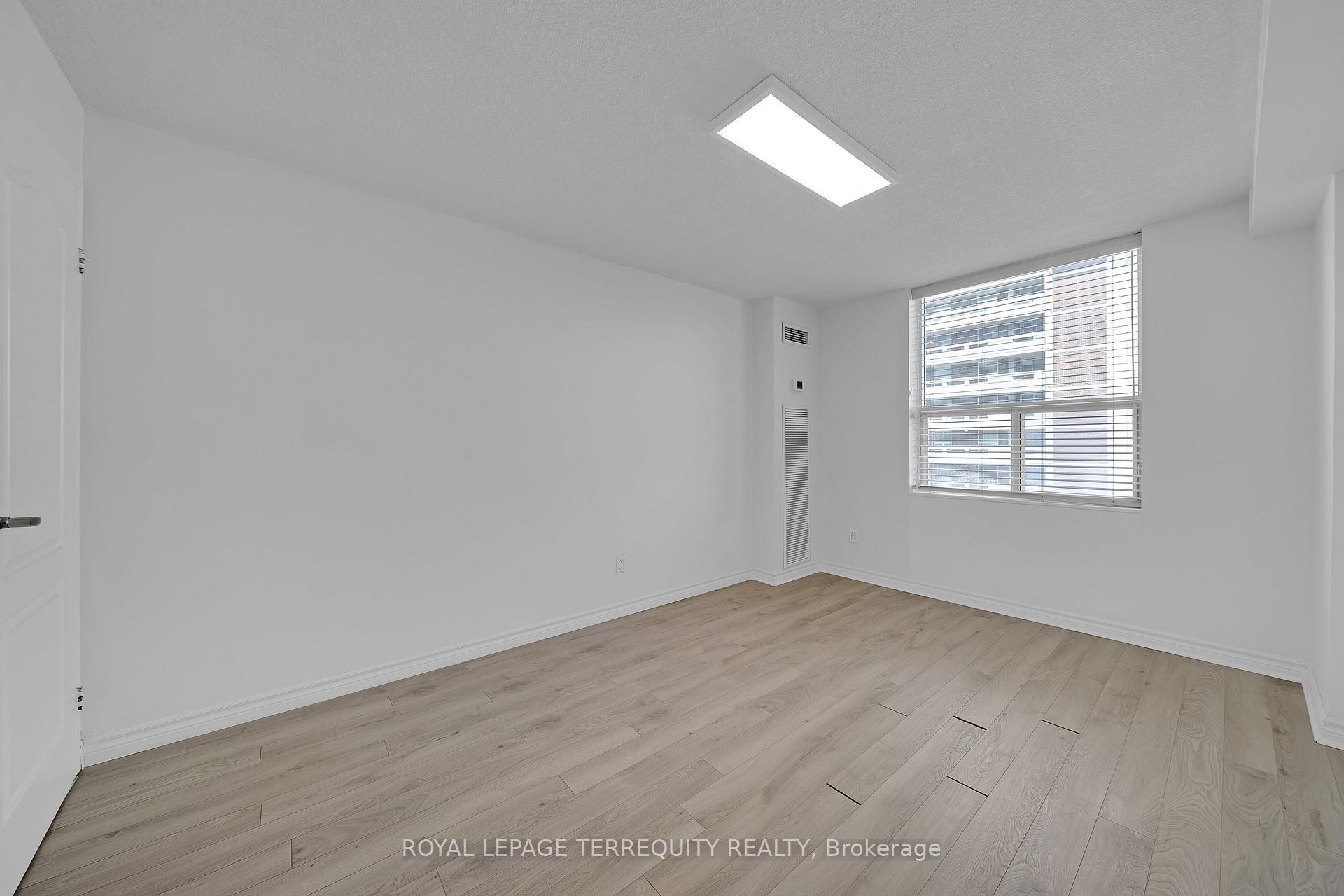 804-50 Inverlochy Boulevard, Markham, ON