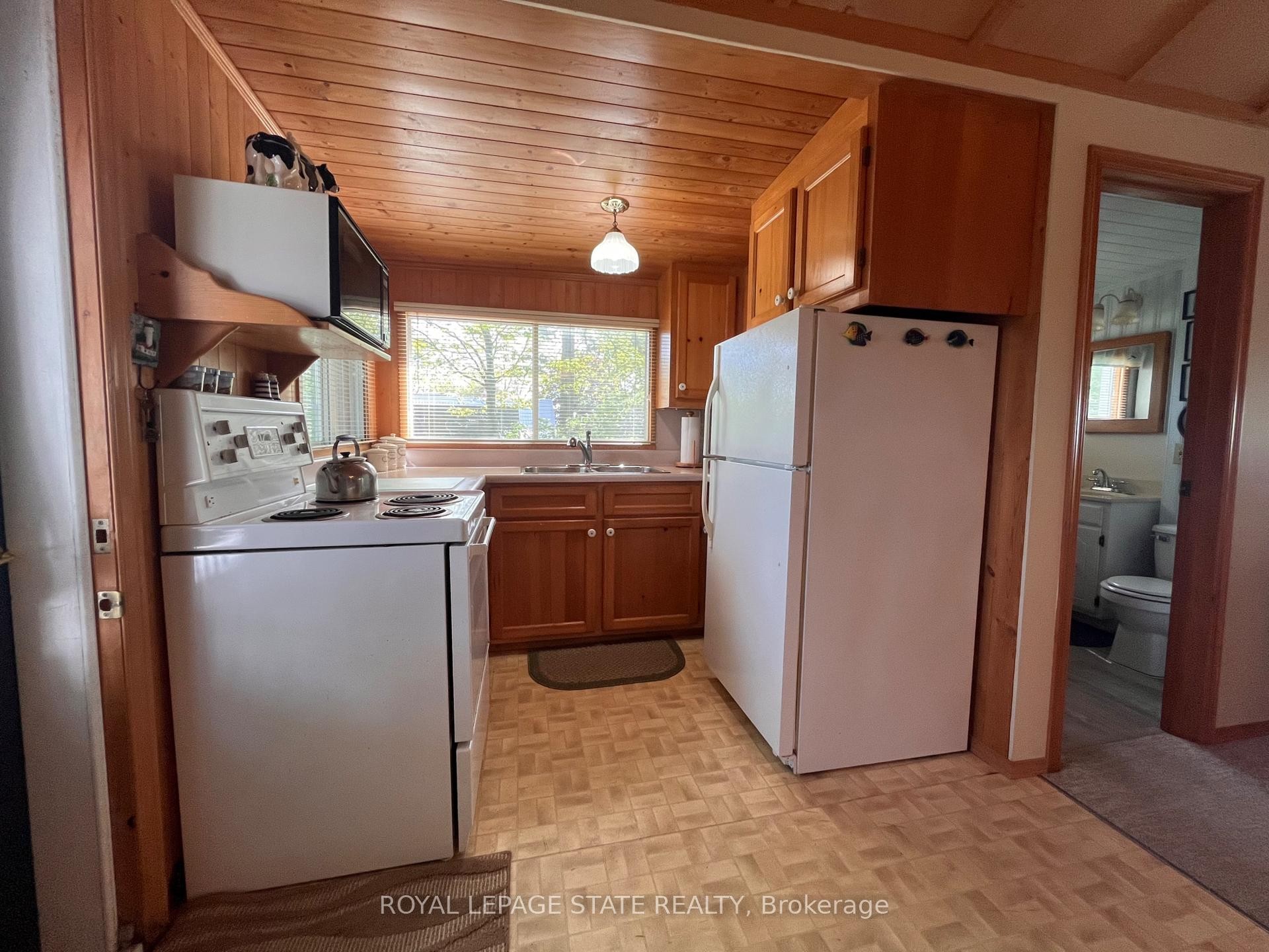 689 Sandy Bay Road, Haldimand, ON