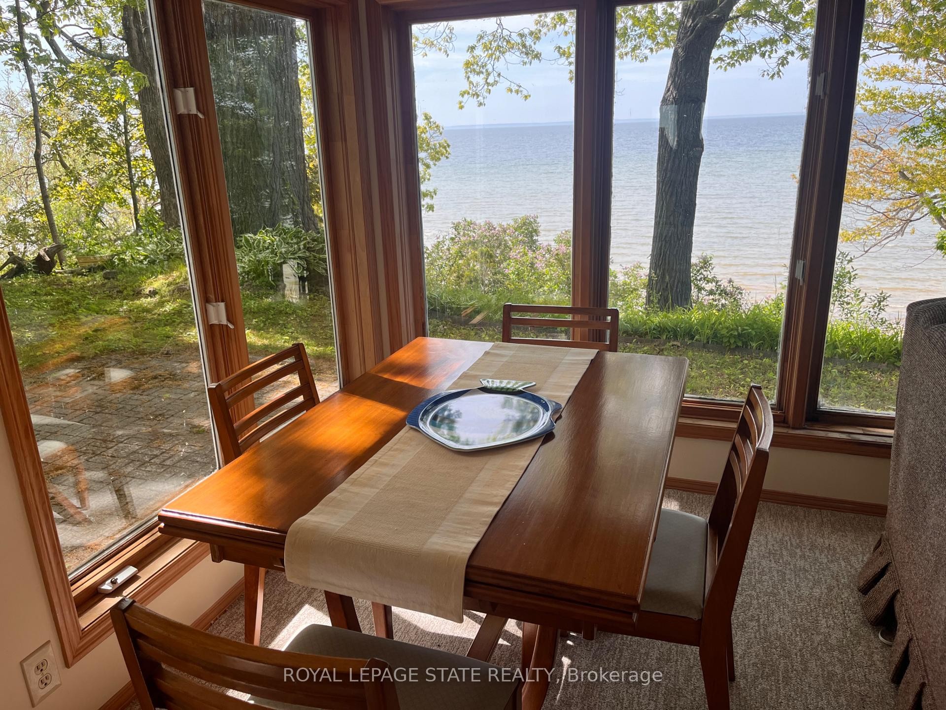 689 Sandy Bay Road, Haldimand, ON