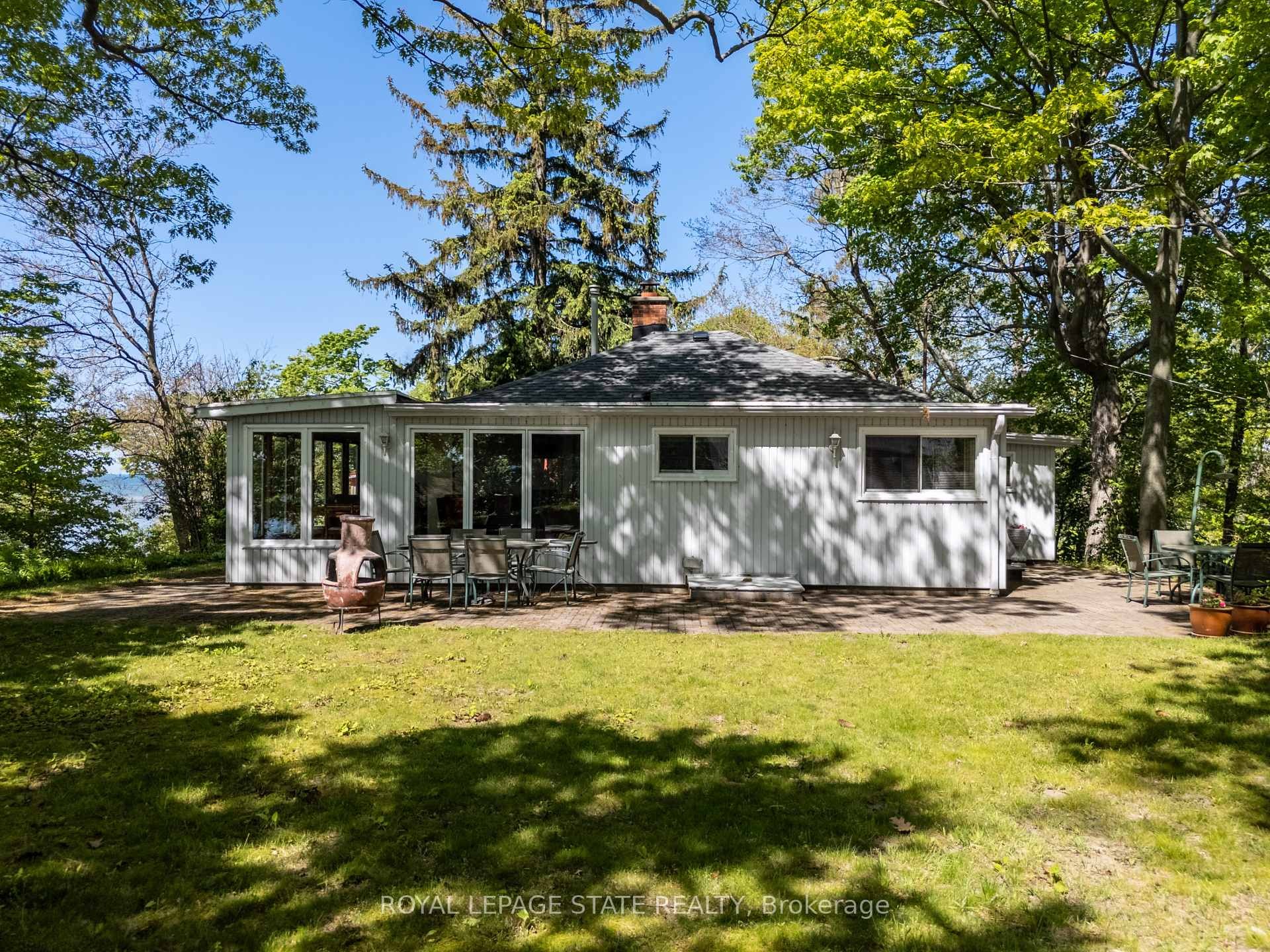689 Sandy Bay Road, Haldimand, ON