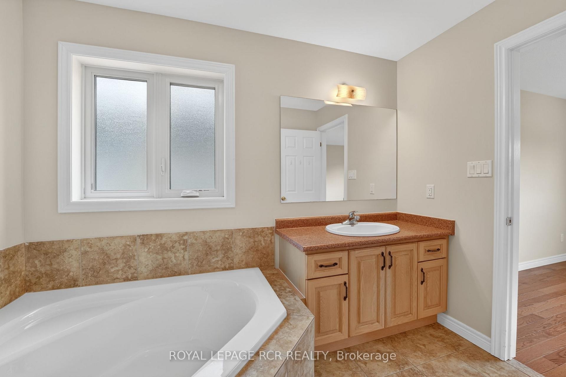71 Elmwood Avenue, Brock, ON