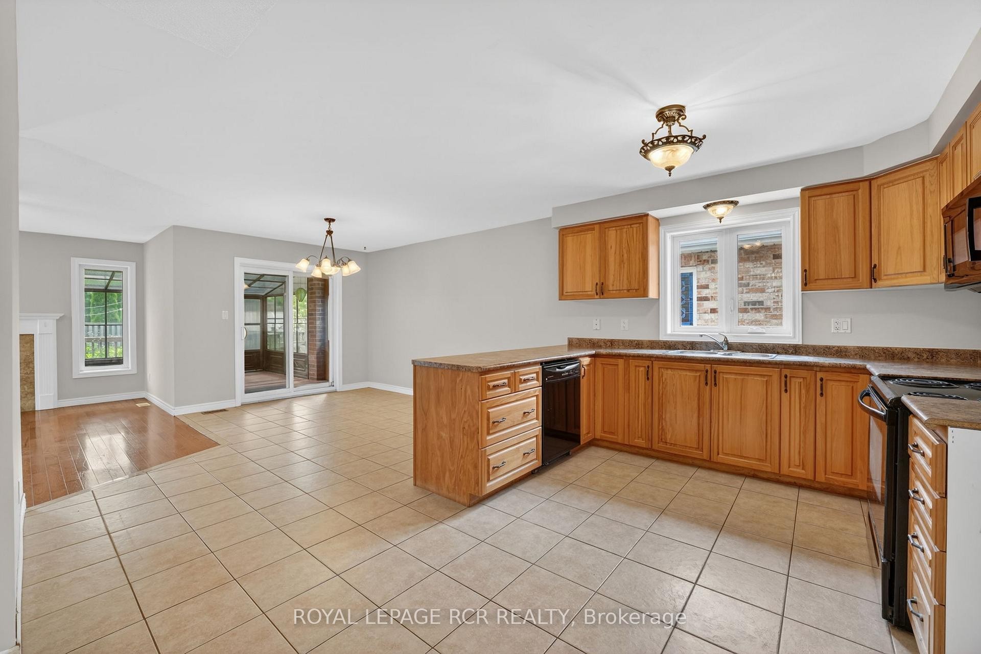 71 Elmwood Avenue, Brock, ON
