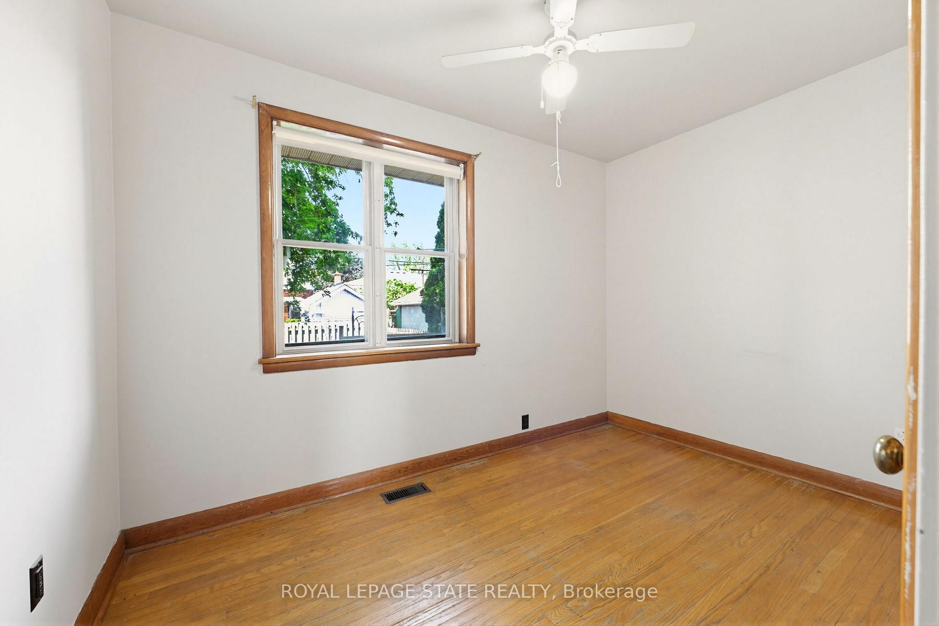 98 Wise Crescent, Hamilton, ON
