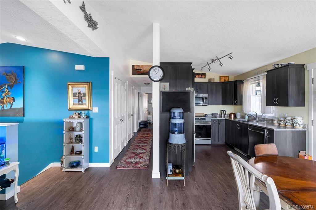 #1-2740 Stautw Rd, Central Saanich, BC