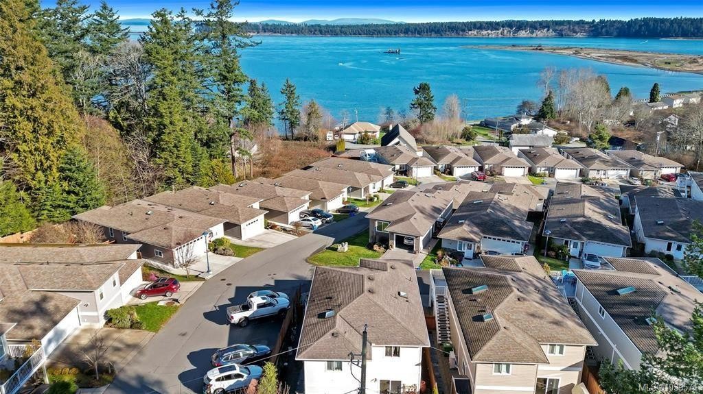 #1-2740 Stautw Rd, Central Saanich, BC