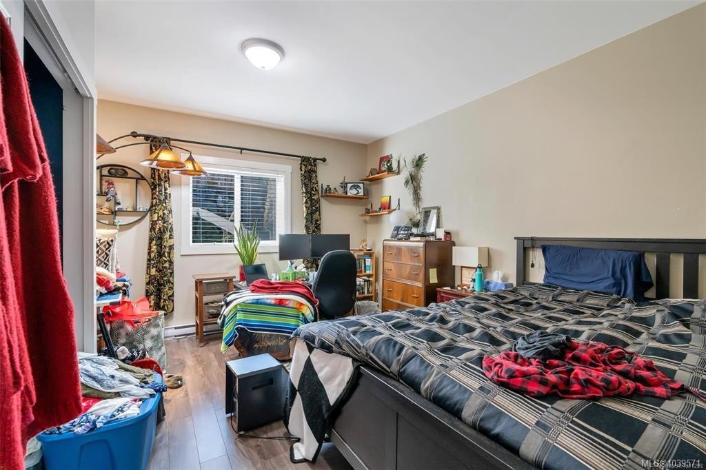 #1-2740 Stautw Rd, Central Saanich, BC