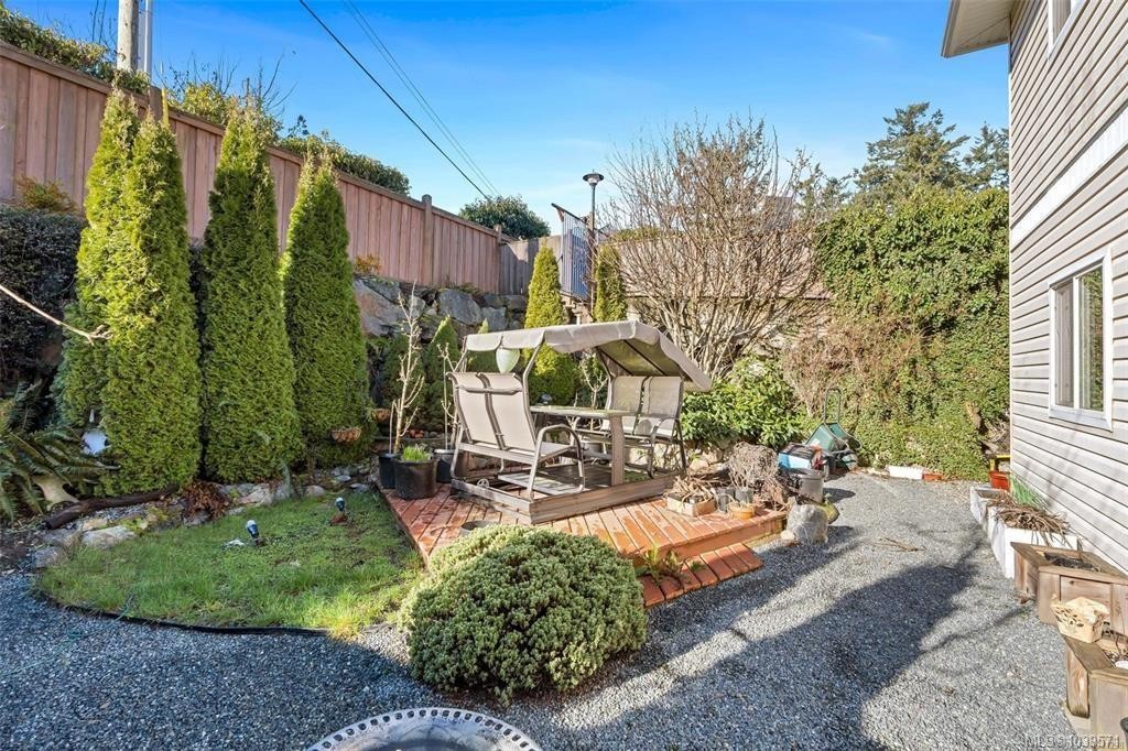 #1-2740 Stautw Rd, Central Saanich, BC