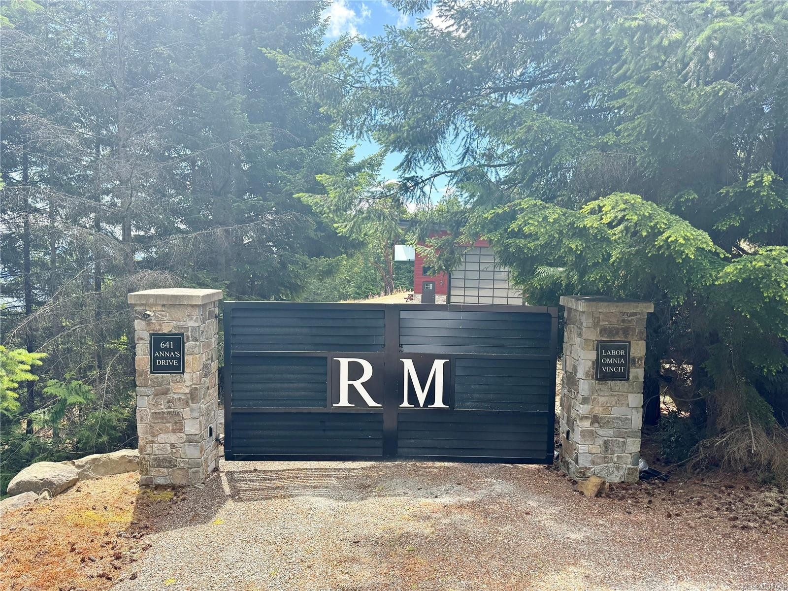 641 Annas Dr Sw, Salt Spring, BC