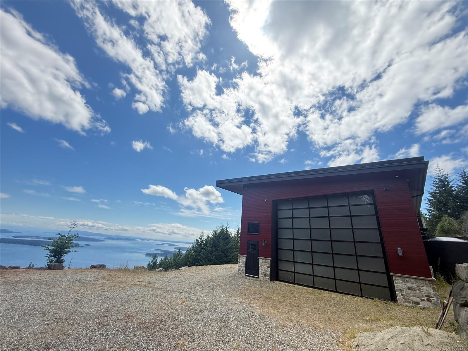 641 Annas Dr Sw, Salt Spring, BC