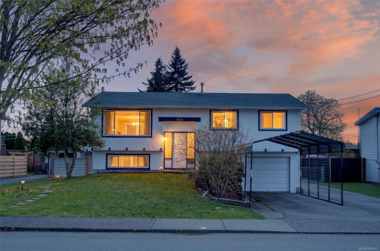 1130 21St St, Courtenay, BC