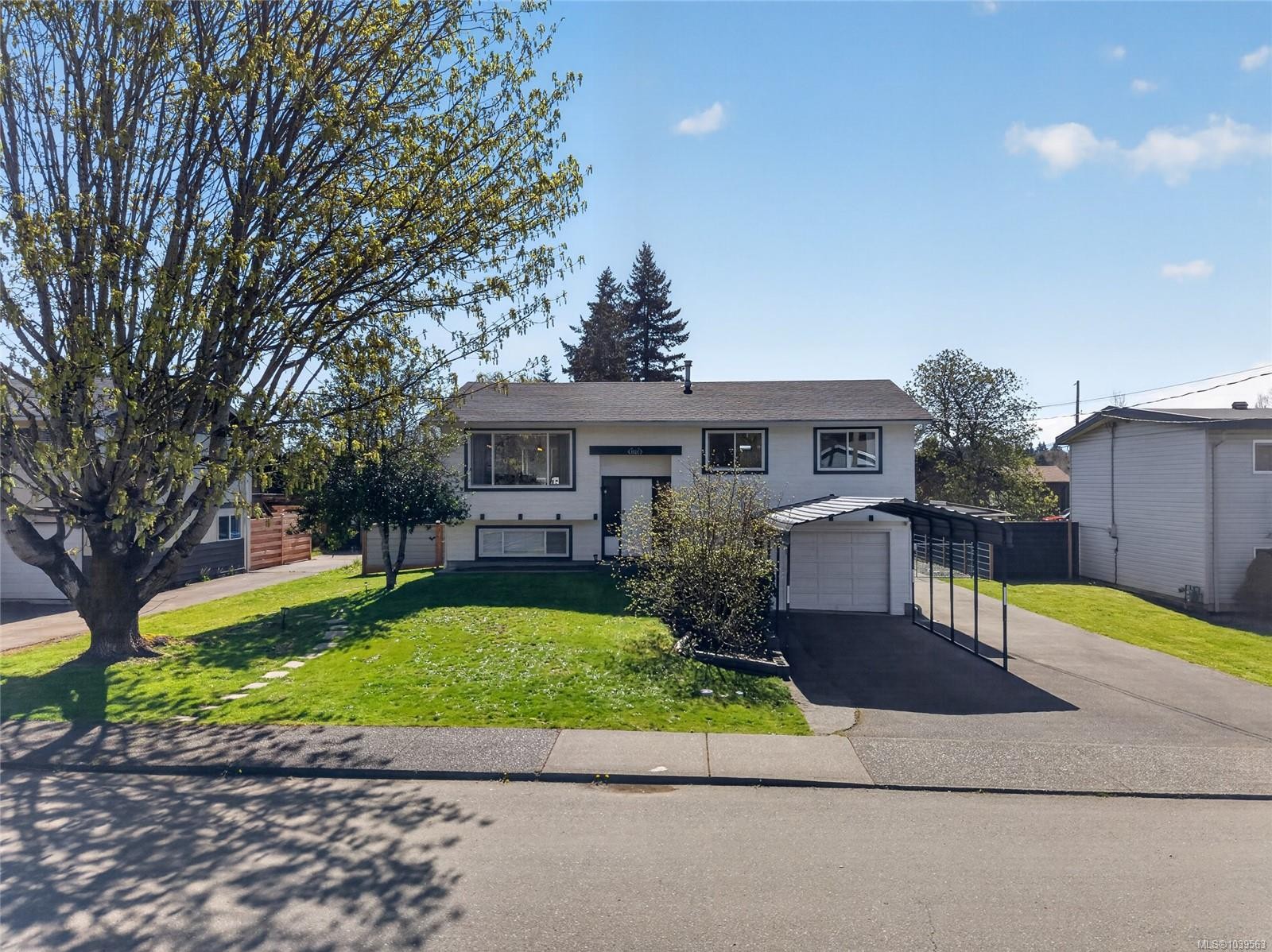 1130 21St St, Courtenay, BC