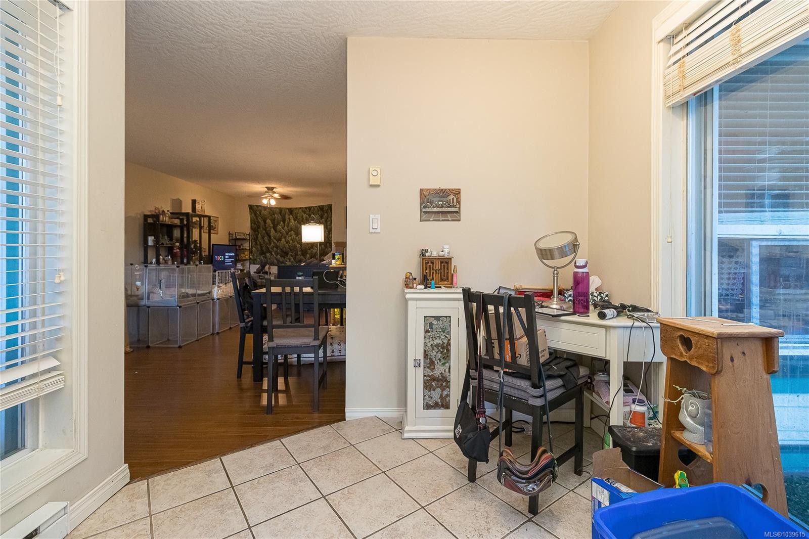 #212-894 Vernon Ave, Saanich, BC