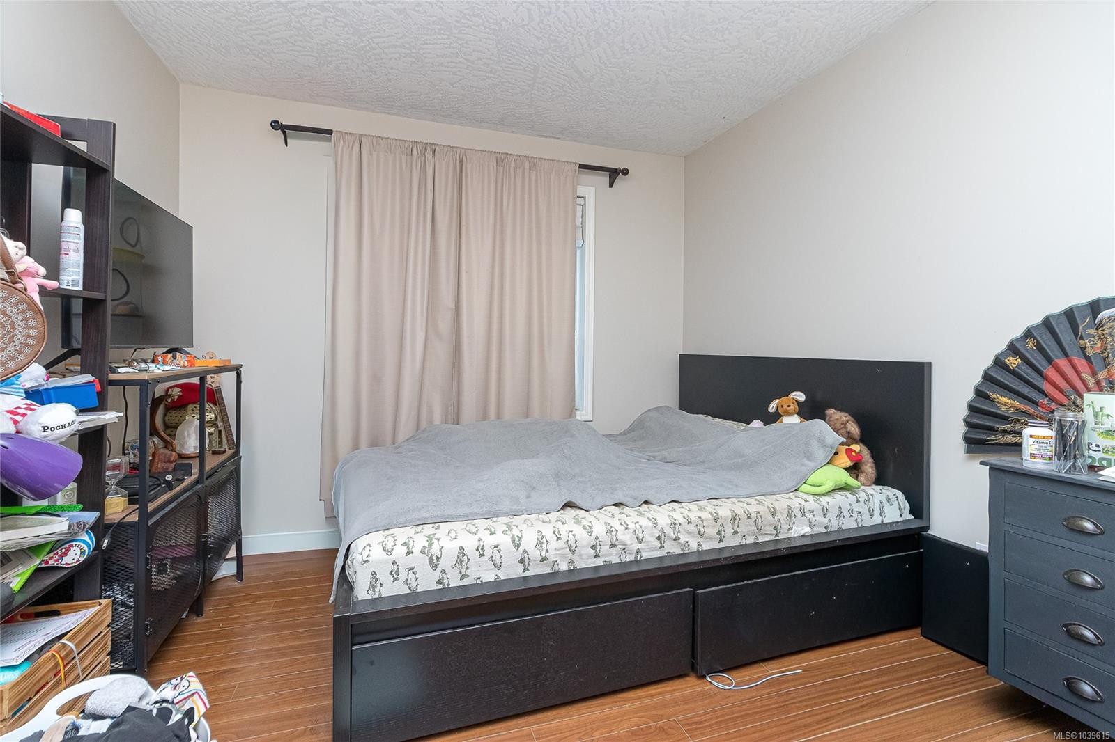 #212-894 Vernon Ave, Saanich, BC