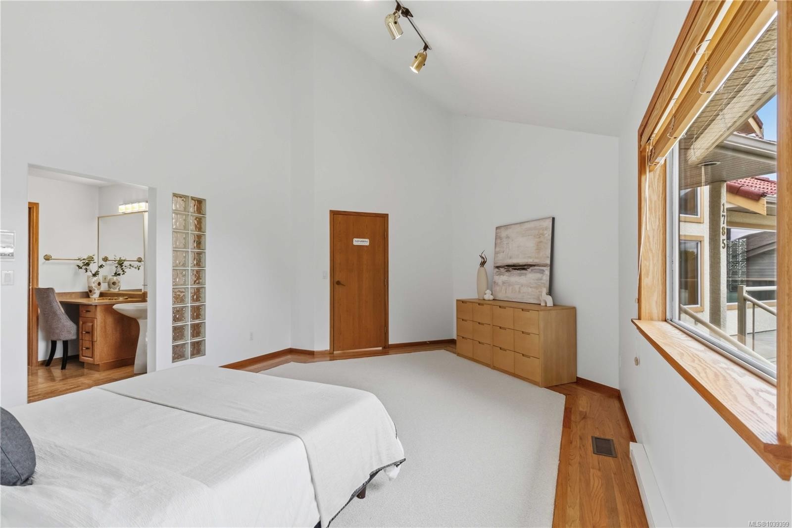 1785 Cedar Hill Cross Rd, Saanich, BC