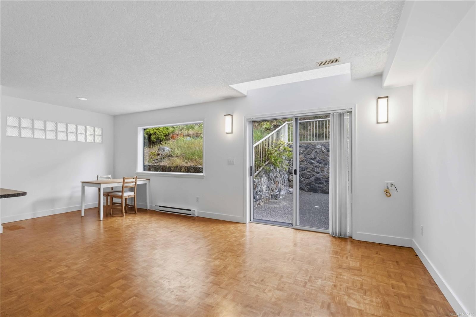 1785 Cedar Hill Cross Rd, Saanich, BC