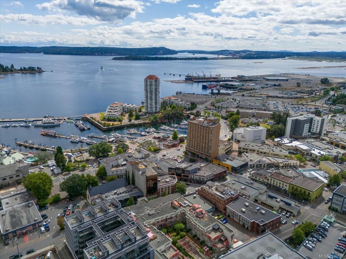 #411-99 Chapel St, Nanaimo, BC