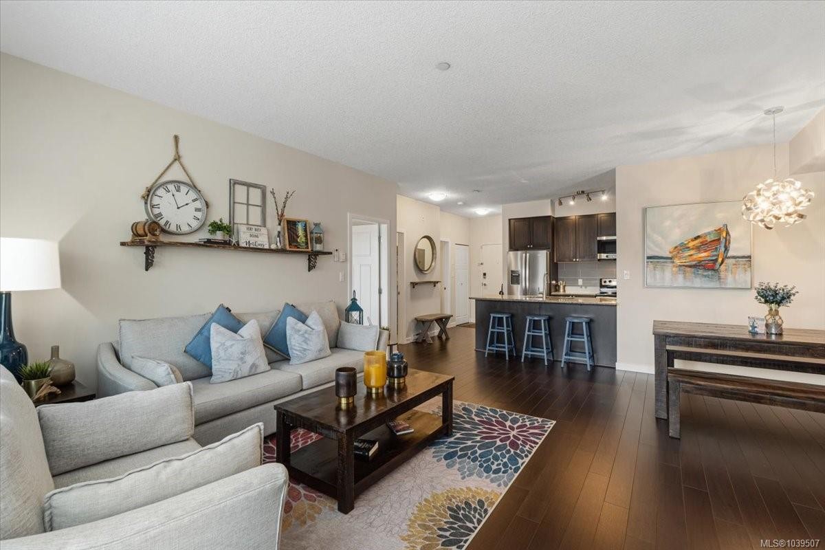 #411-99 Chapel St, Nanaimo, BC