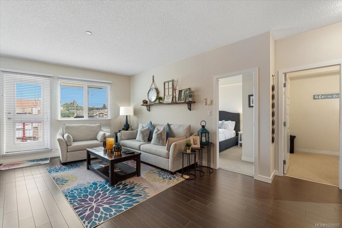 #411-99 Chapel St, Nanaimo, BC