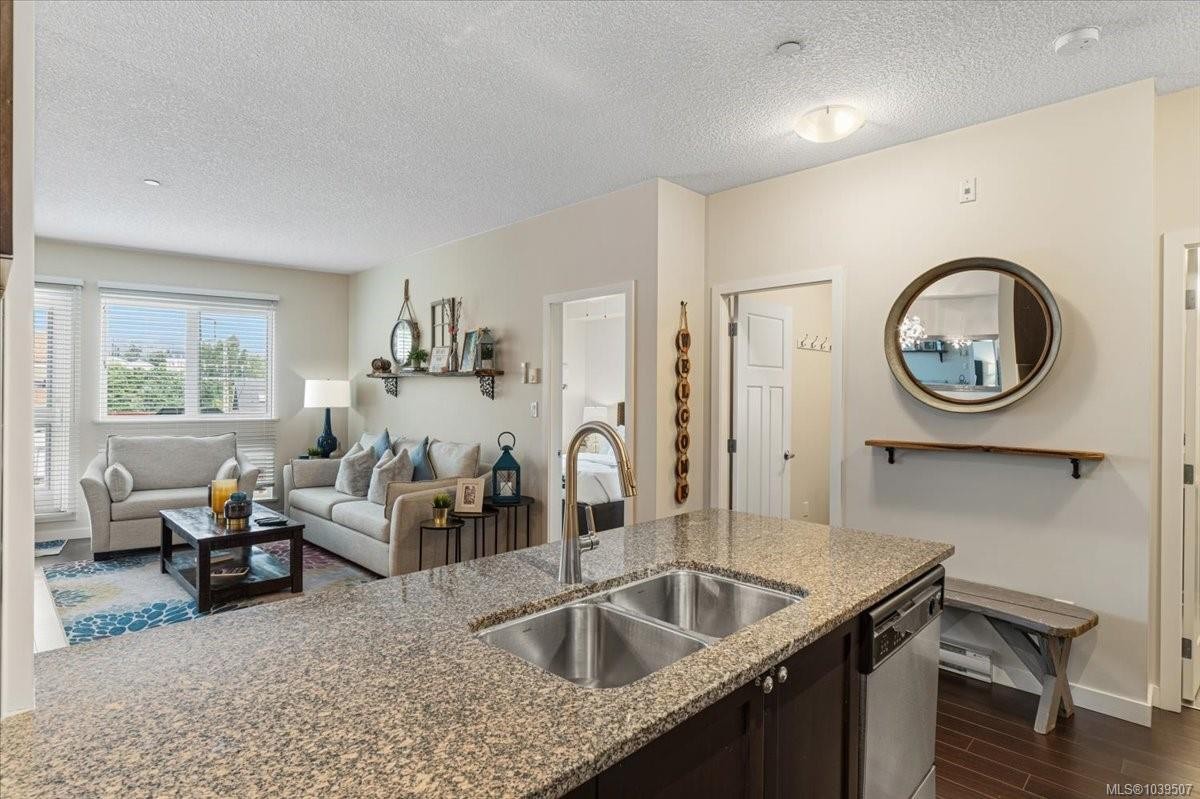 #411-99 Chapel St, Nanaimo, BC