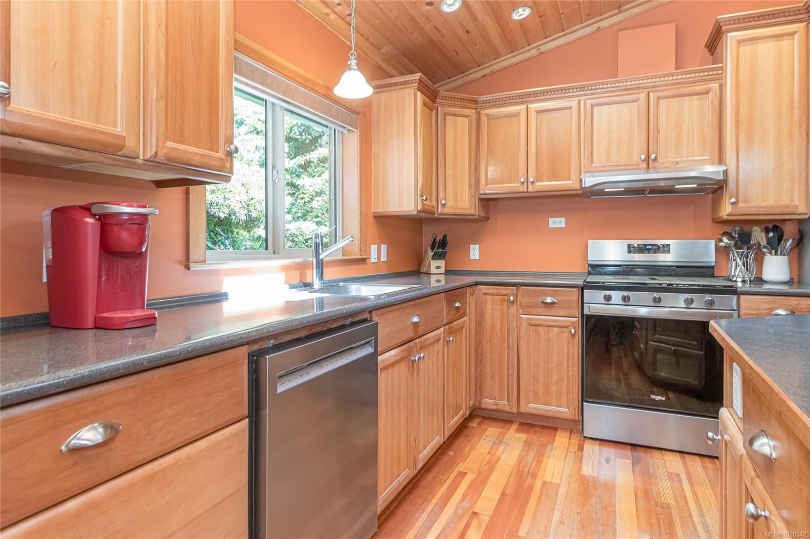 4611 Berbers Dr, Bowser, BC