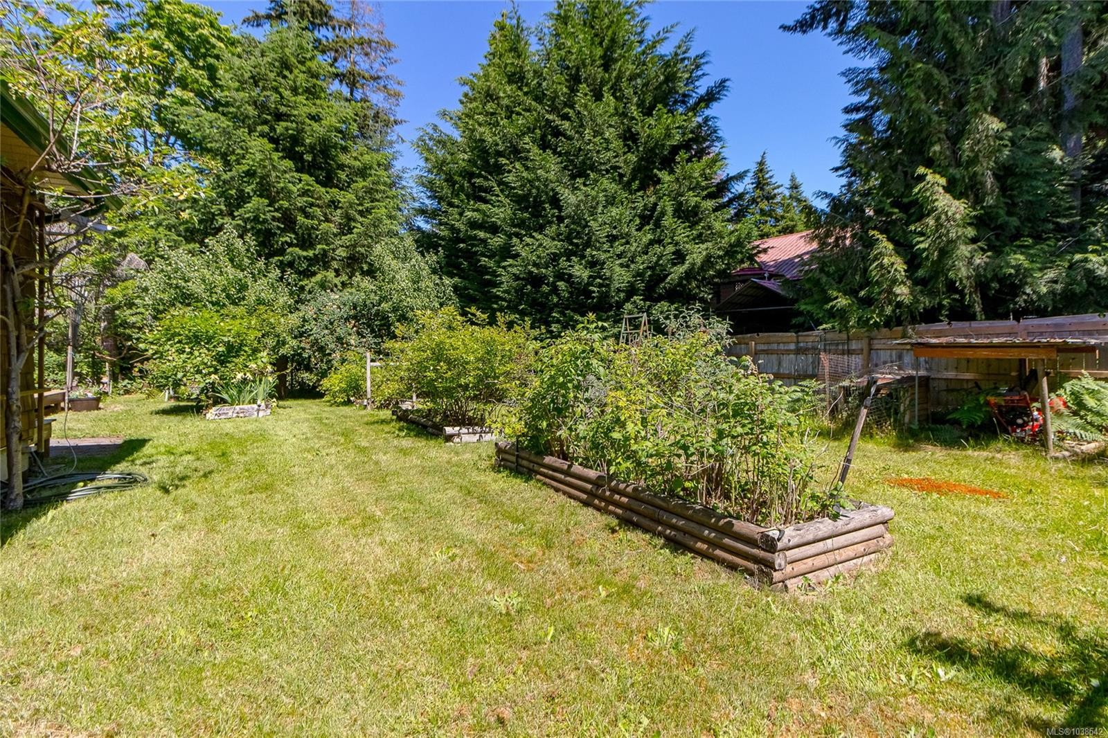 4611 Berbers Dr, Bowser, BC