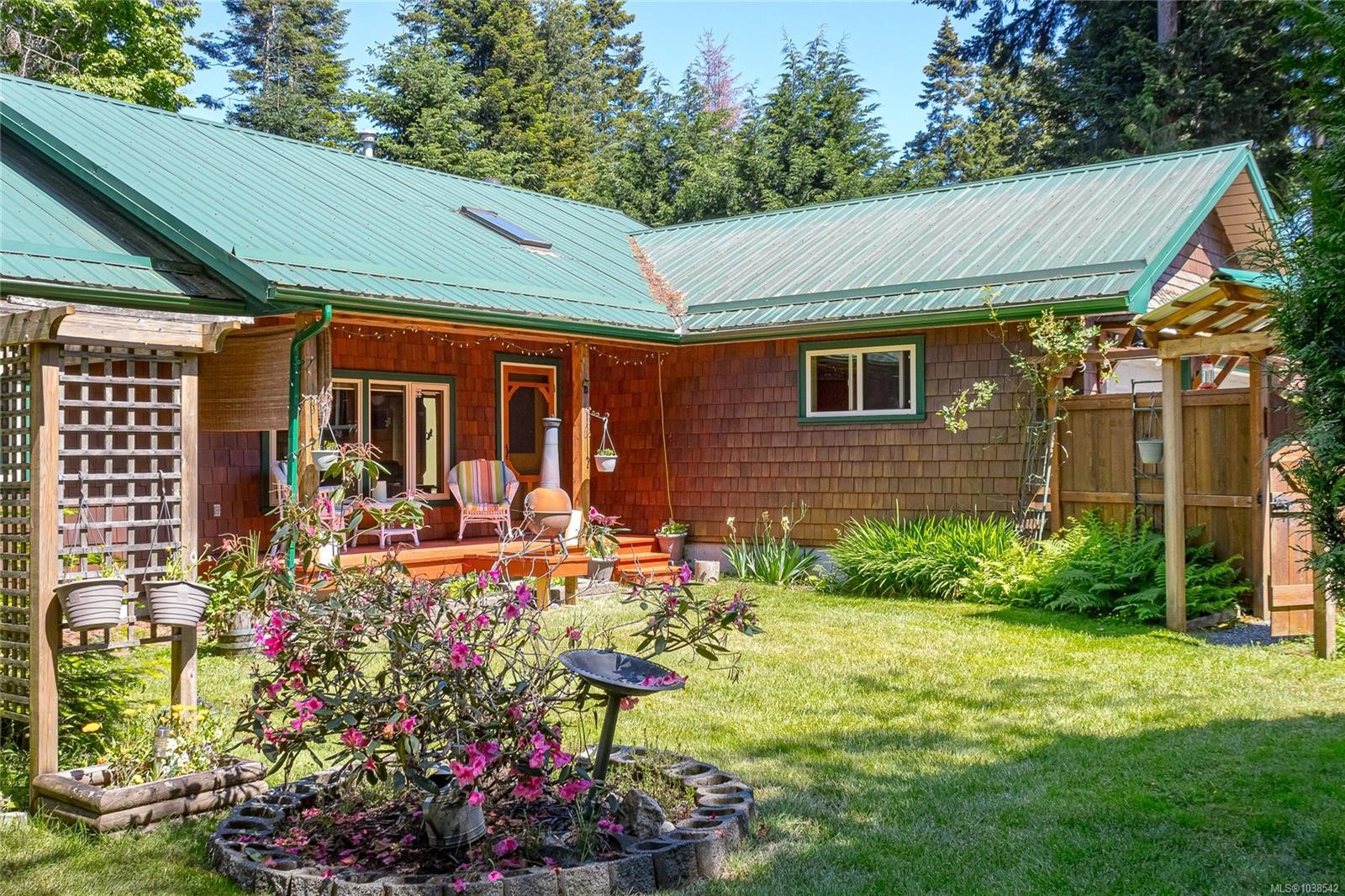 4611 Berbers Dr, Bowser, BC