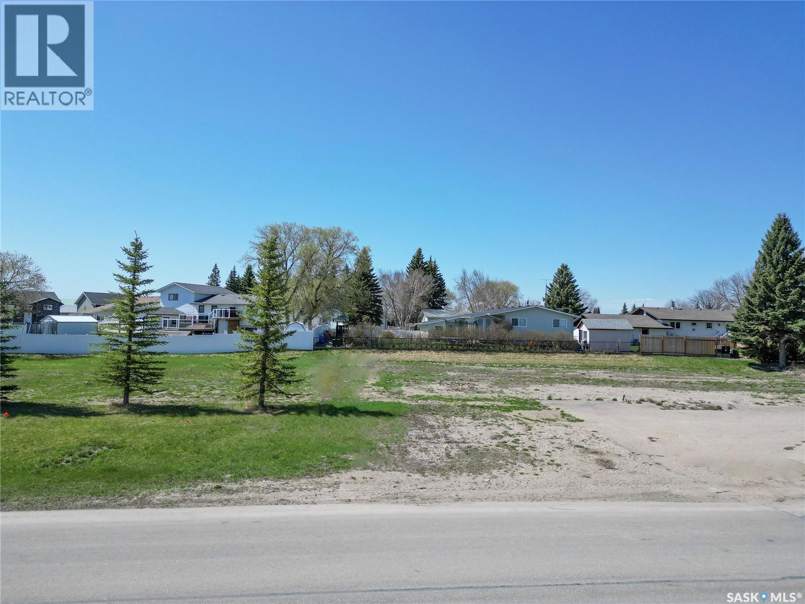 1609 - 1617 Broadway Avenue, Moosomin, SK