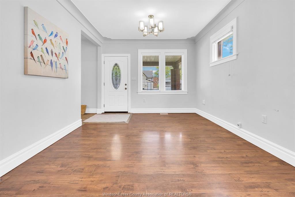 1341 Mckay, Windsor, ON