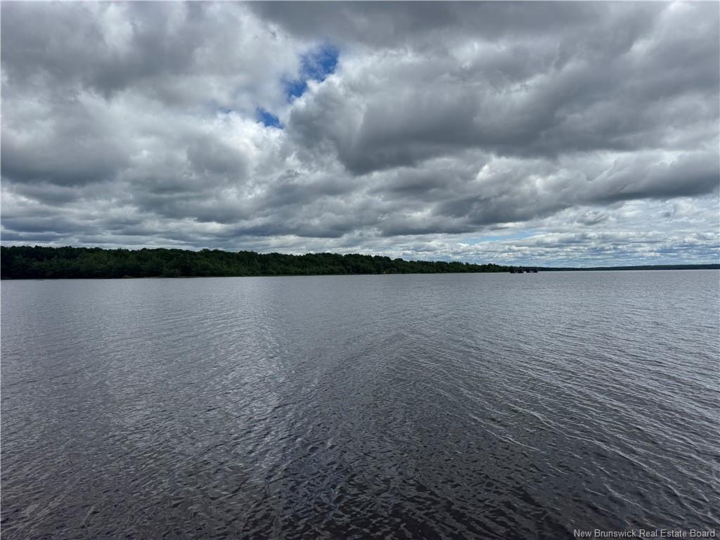 - Route 690, Maquapit Lake, NB