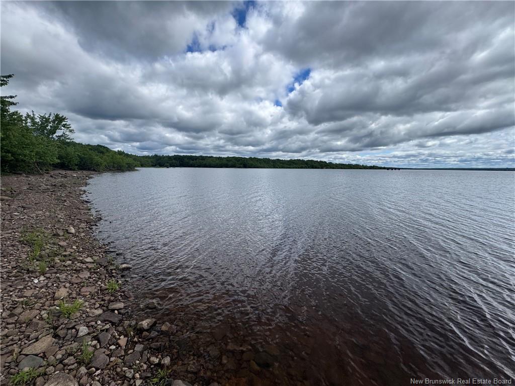 - Route 690, Maquapit Lake, NB