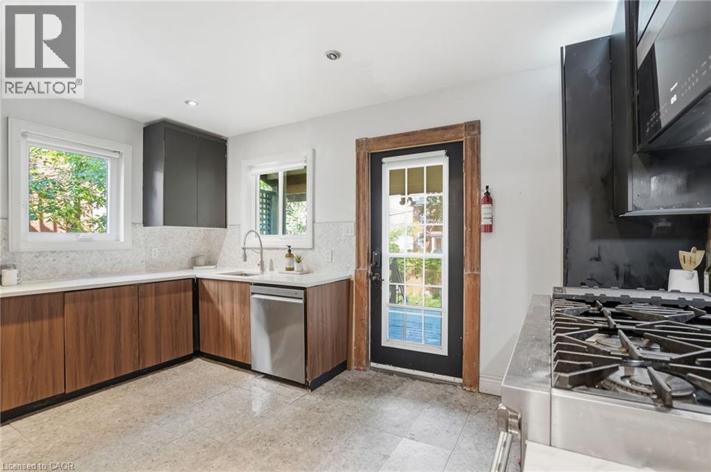 101 Victoria Avenue S, Hamilton, ON