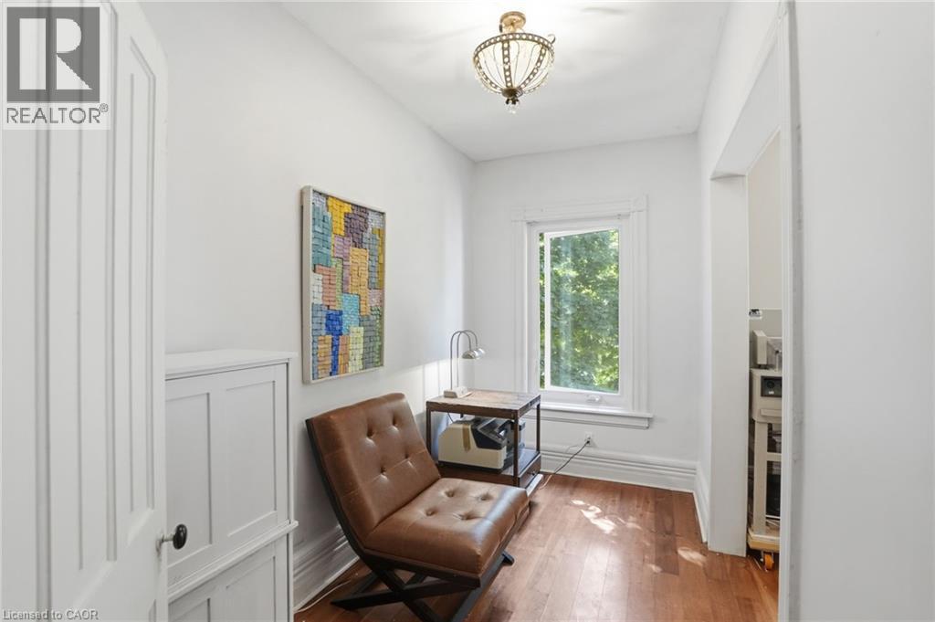 101 Victoria Avenue S, Hamilton, ON