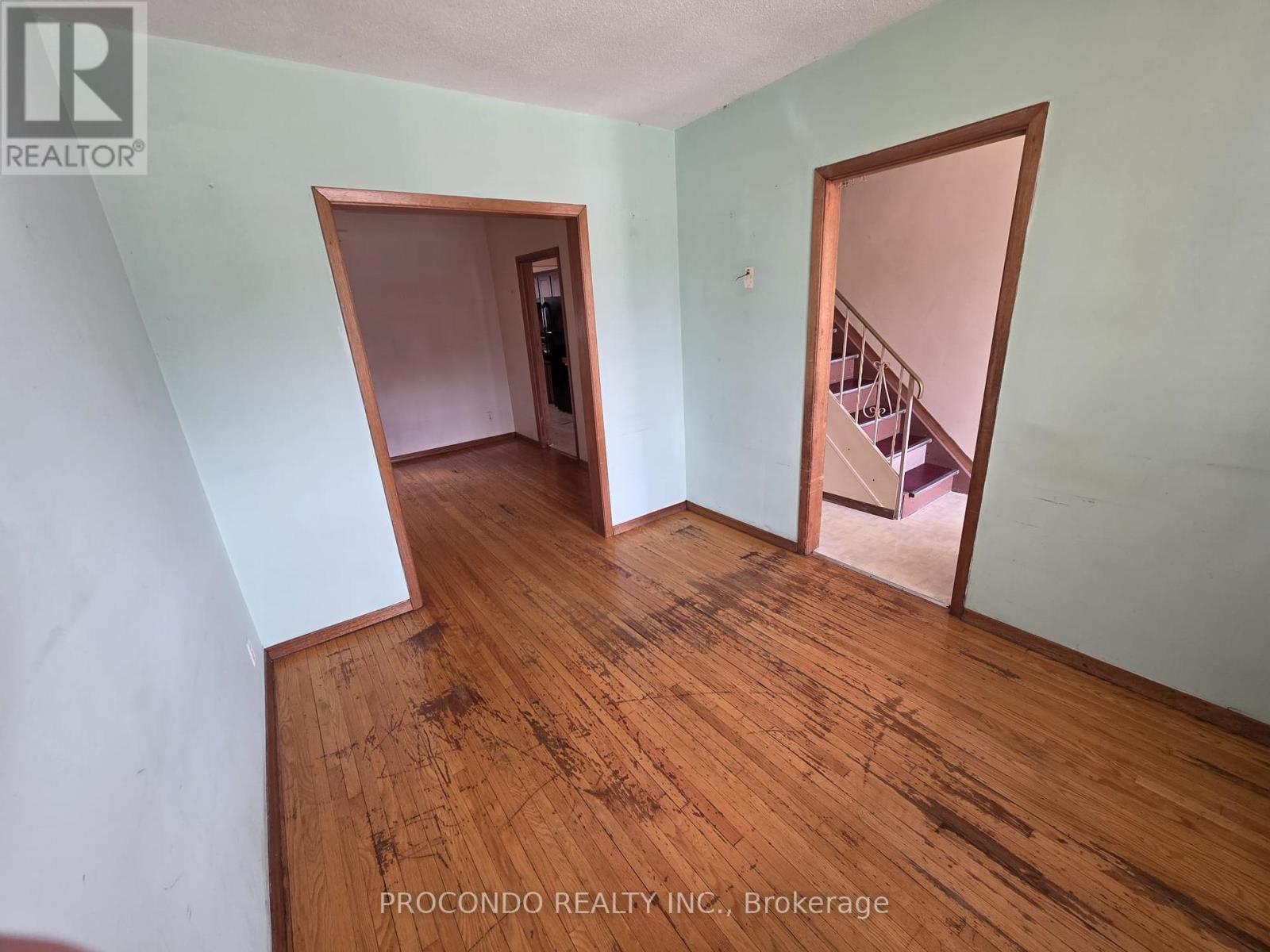 286 Harvie Avenue, Toronto, ON