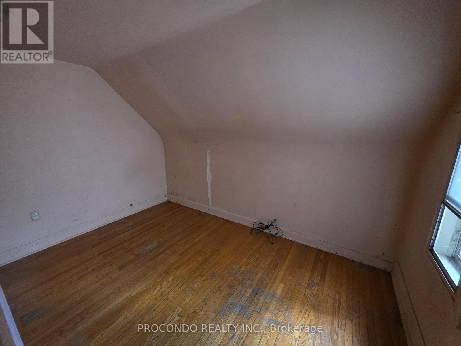 286 Harvie Avenue, Toronto, ON
