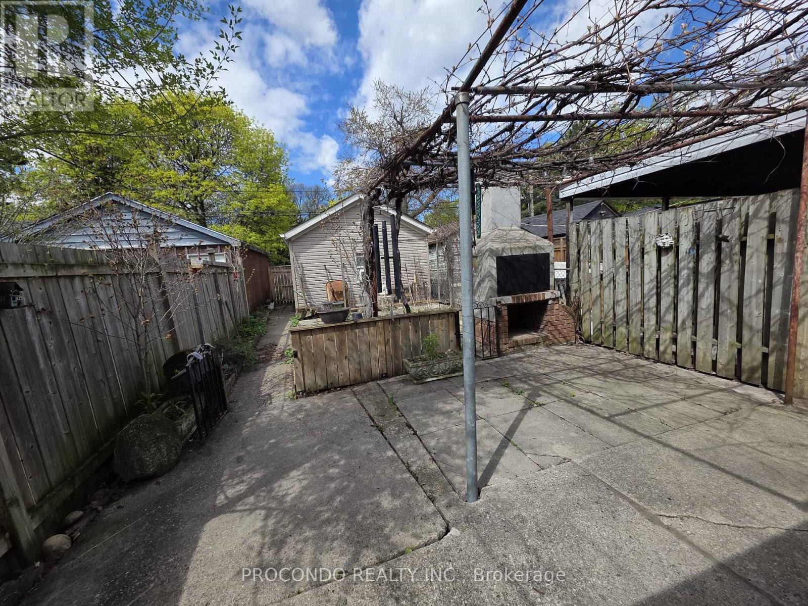 286 Harvie Avenue, Toronto, ON