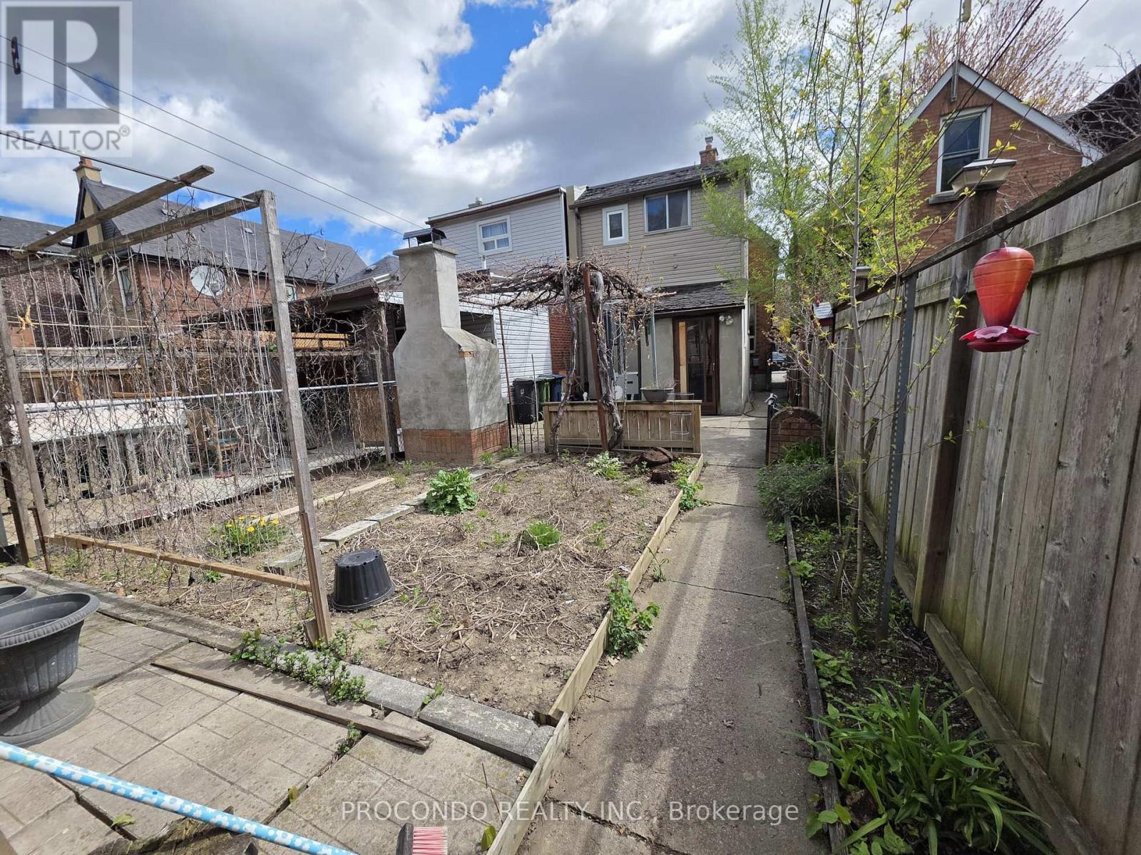 286 Harvie Avenue, Toronto, ON