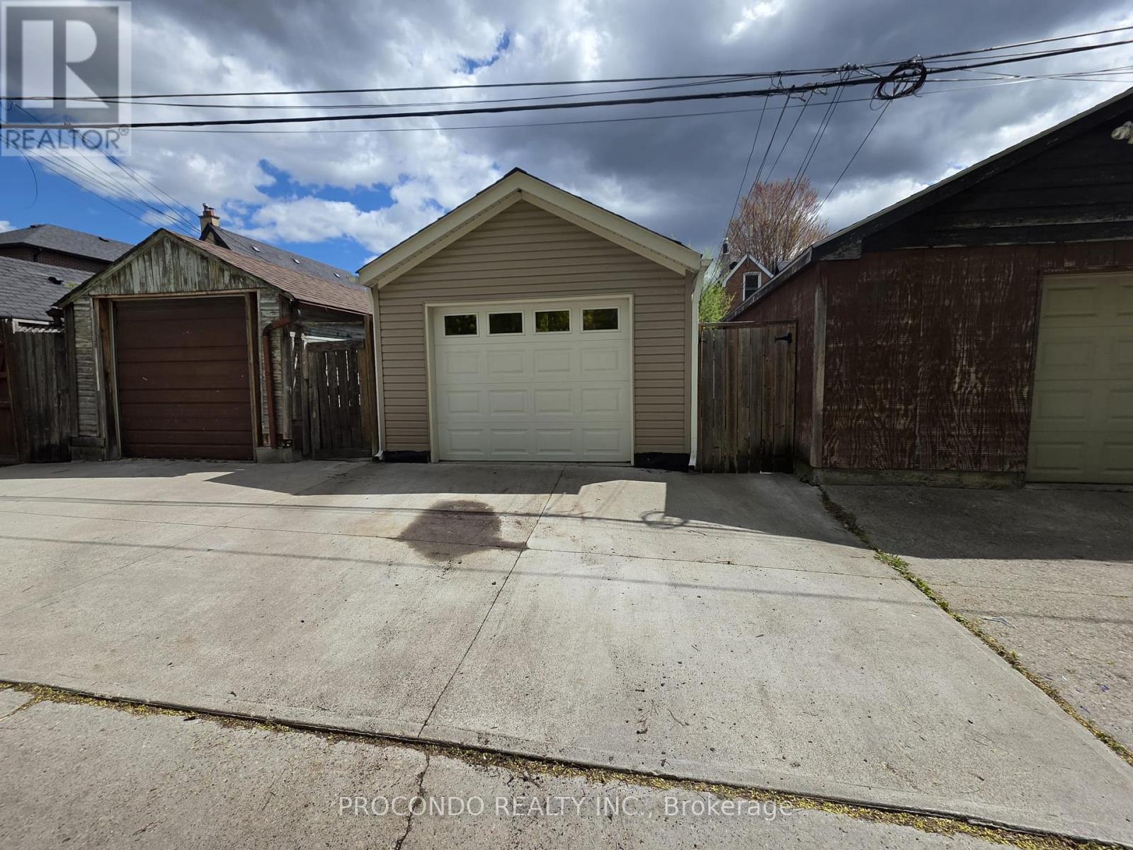 286 Harvie Avenue, Toronto, ON