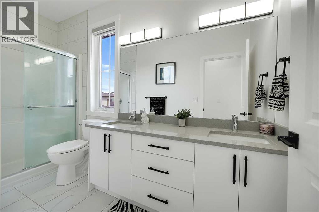 192 Sandpiper Landing, Chestermere, AB