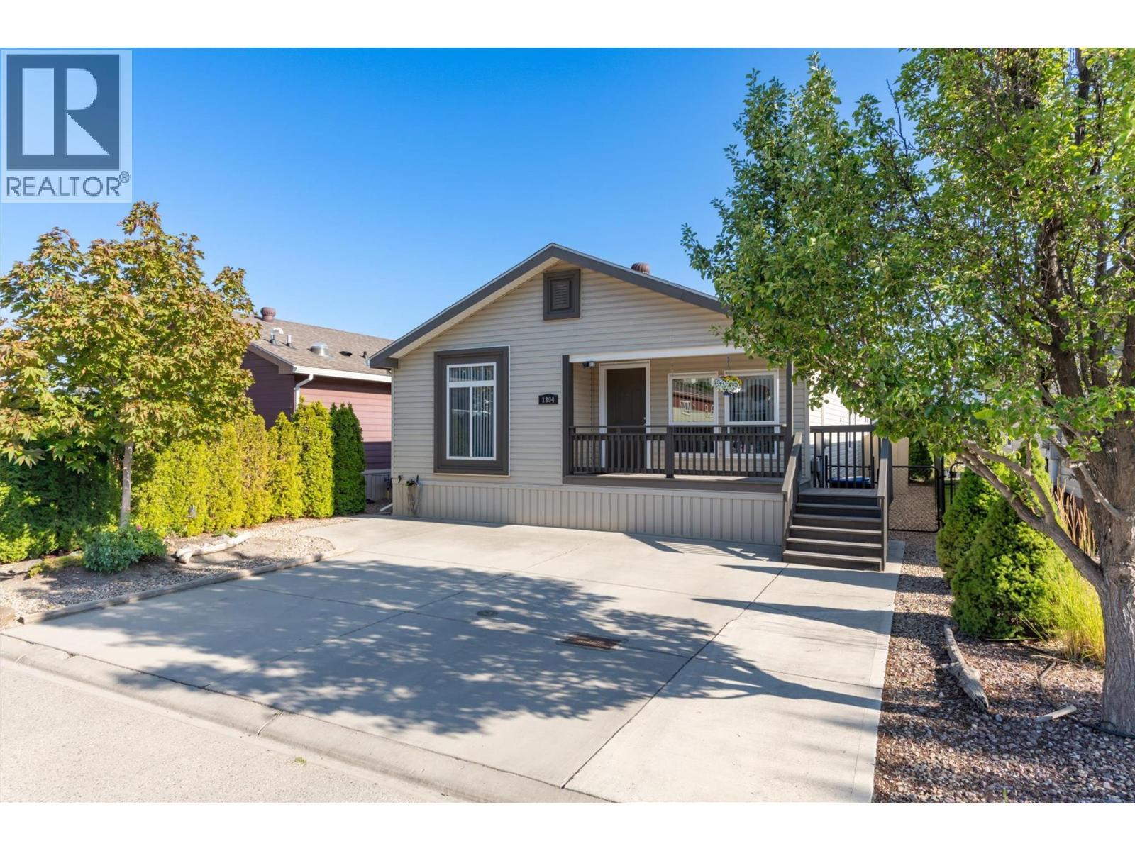 Covered Front Porch - 2440 Old Okanagan Highway Unit# 1304, West Kelowna, BC